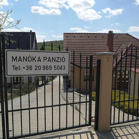 Manoka Guest House Mogyoród エクステリア 写真